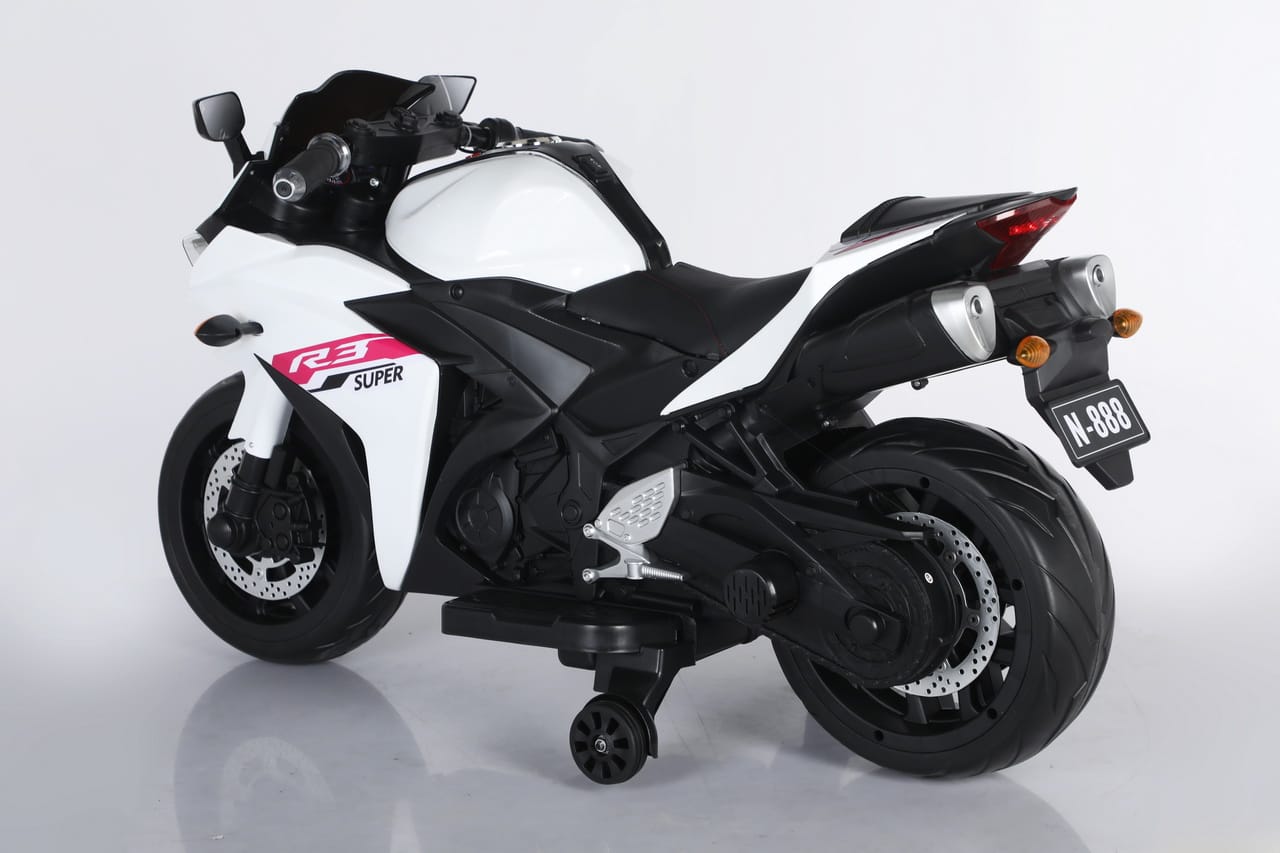 картинка Мотоцикл Moto Honda CBR-650 YKB1845 Белый 