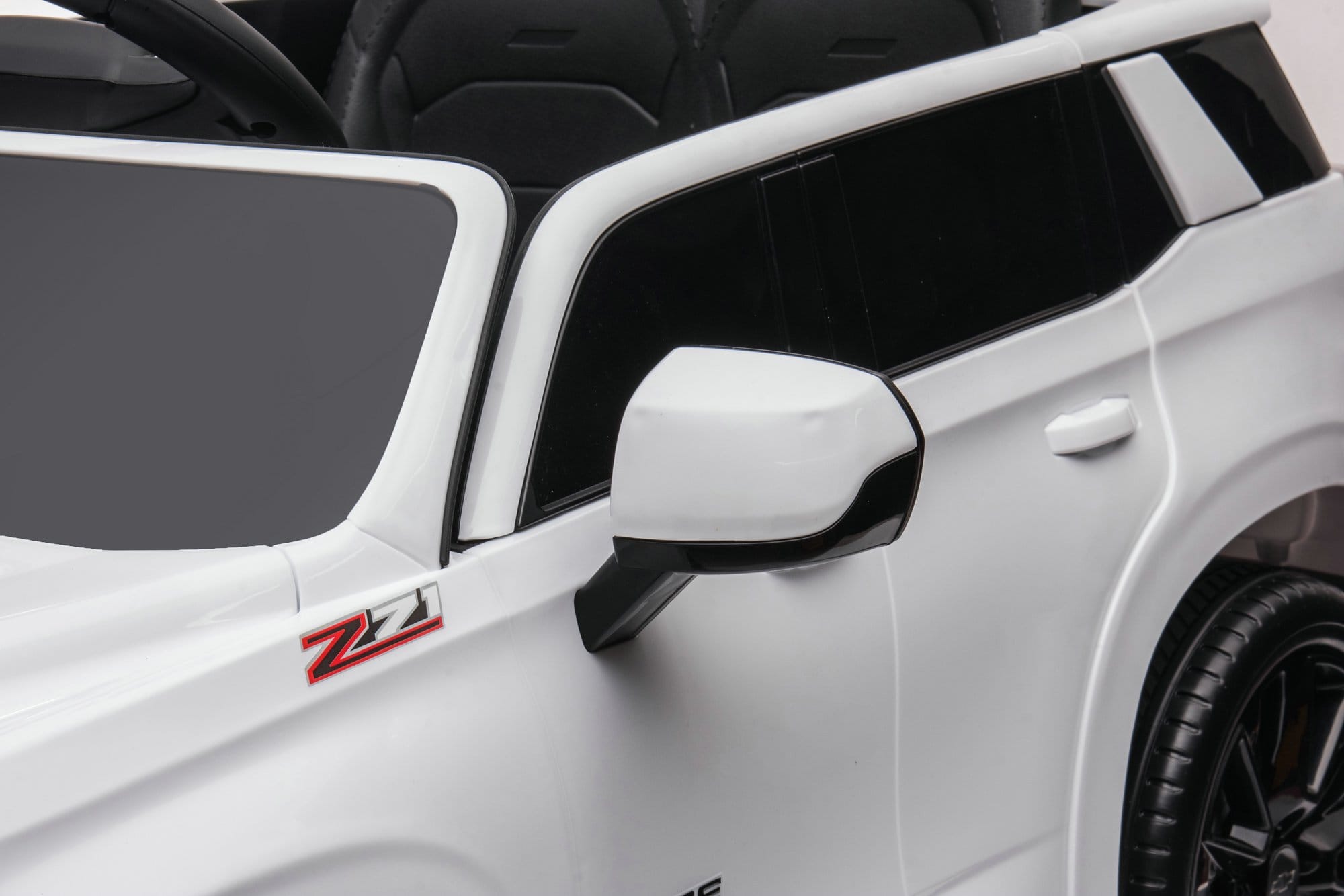 картинка Джип Chevrolett Tahoe HL588 Белый 