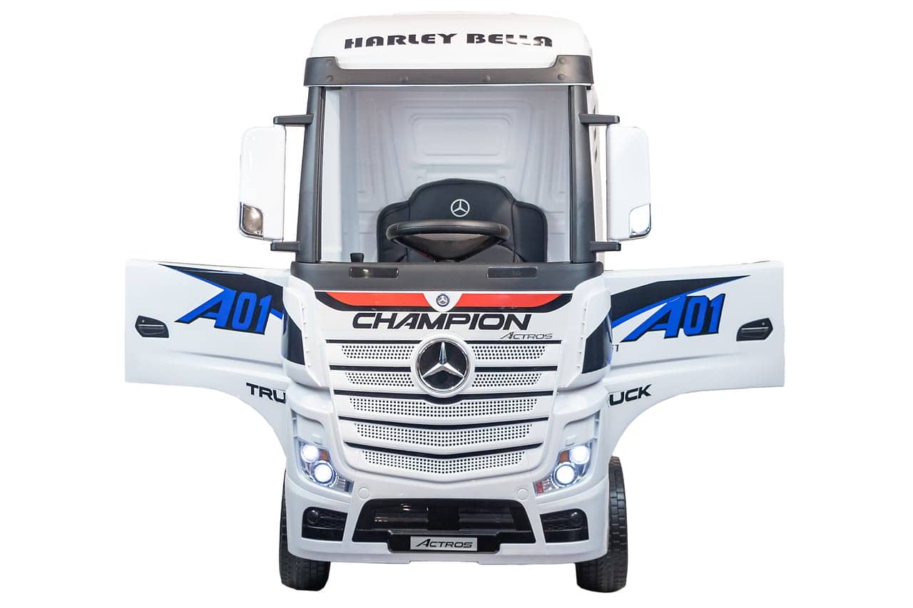 картинка Грузовик Truck HL358 белый 