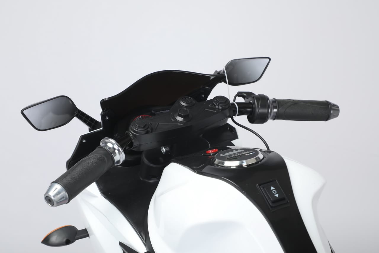 картинка Мотоцикл Moto Honda CBR-650 YKB1845 Белый 