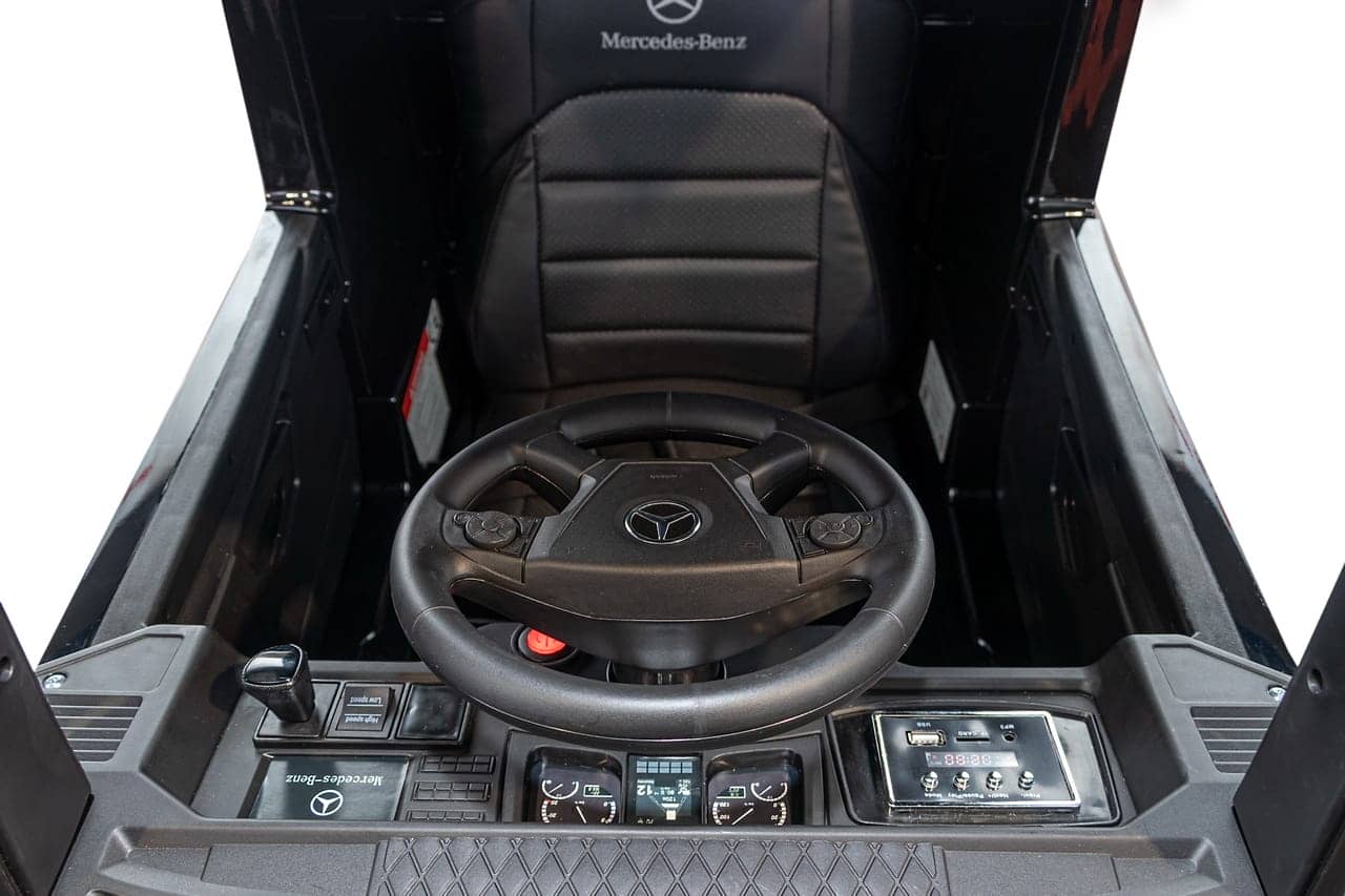 картинка Грузовик Truck HL358 черный краска 