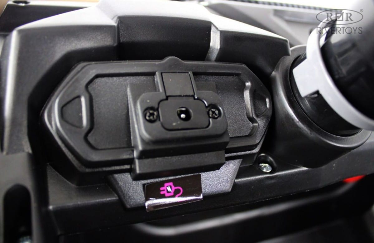 картинка Детский электромобиль K555KK 4WD 24V черный 